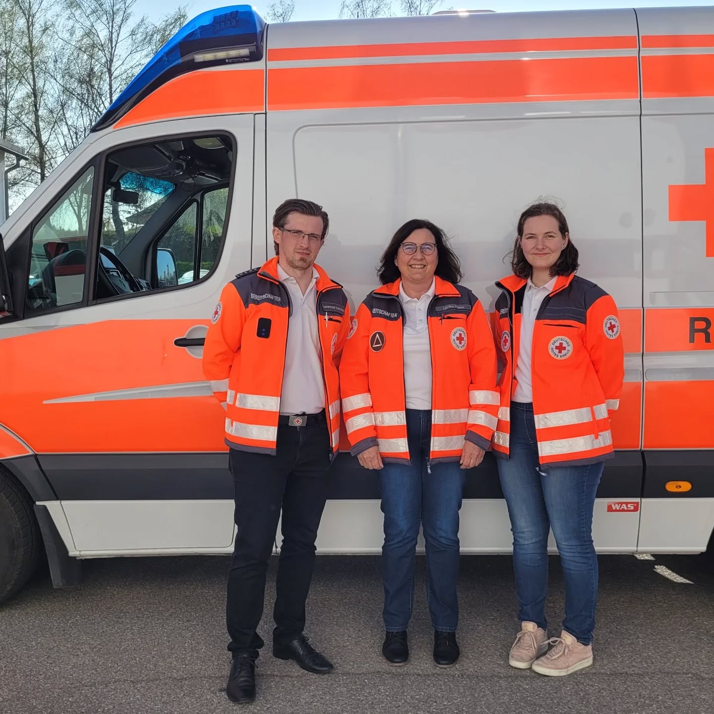 Bereitschaftsleiter Lorenzo Schröer, SEG-Leiterin Uli Hase, Kassiert Steffi Schmid